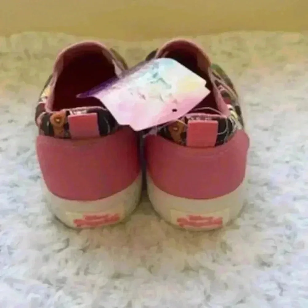 NEW Disney Princess Pink Slip On Low Top Sneakers Shoes Loafers Girls Size 4 NWT